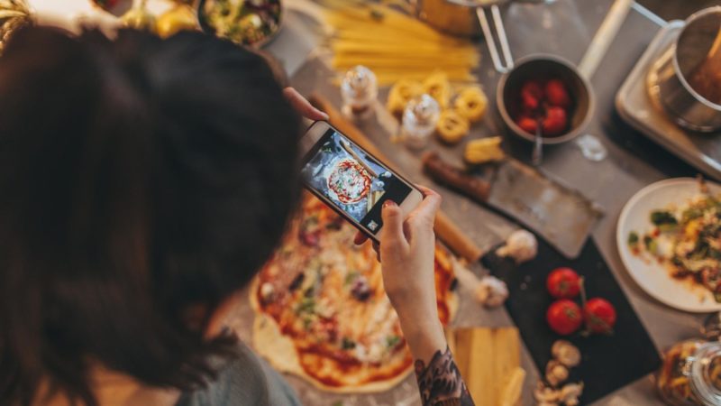 How to Become a Food Blogger