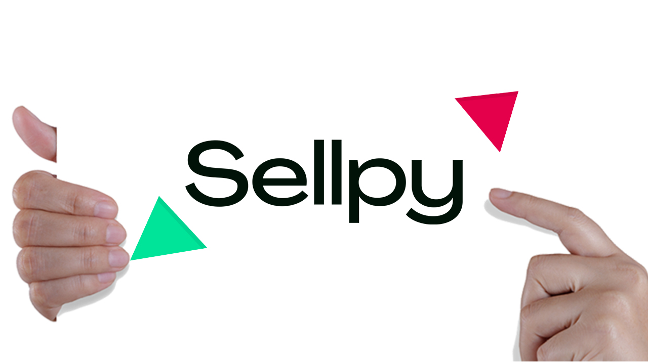 Why You Should Buy Clothing at Sellpy Cloud Retouch